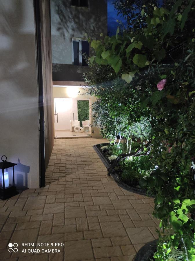 Guest House Adriya Primorsko Exterior photo
