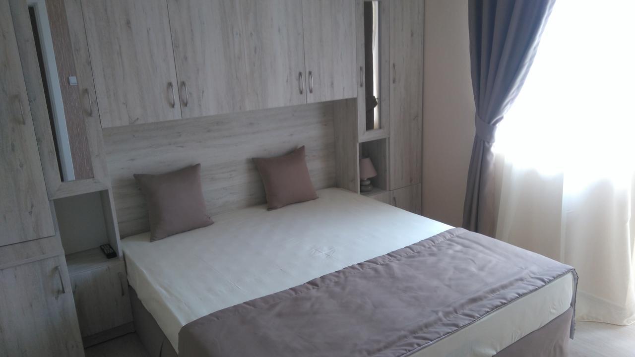 Guest House Adriya Primorsko Exterior photo