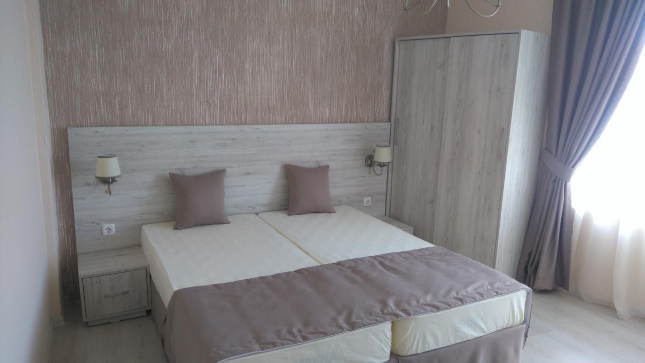 Guest House Adriya Primorsko Exterior photo