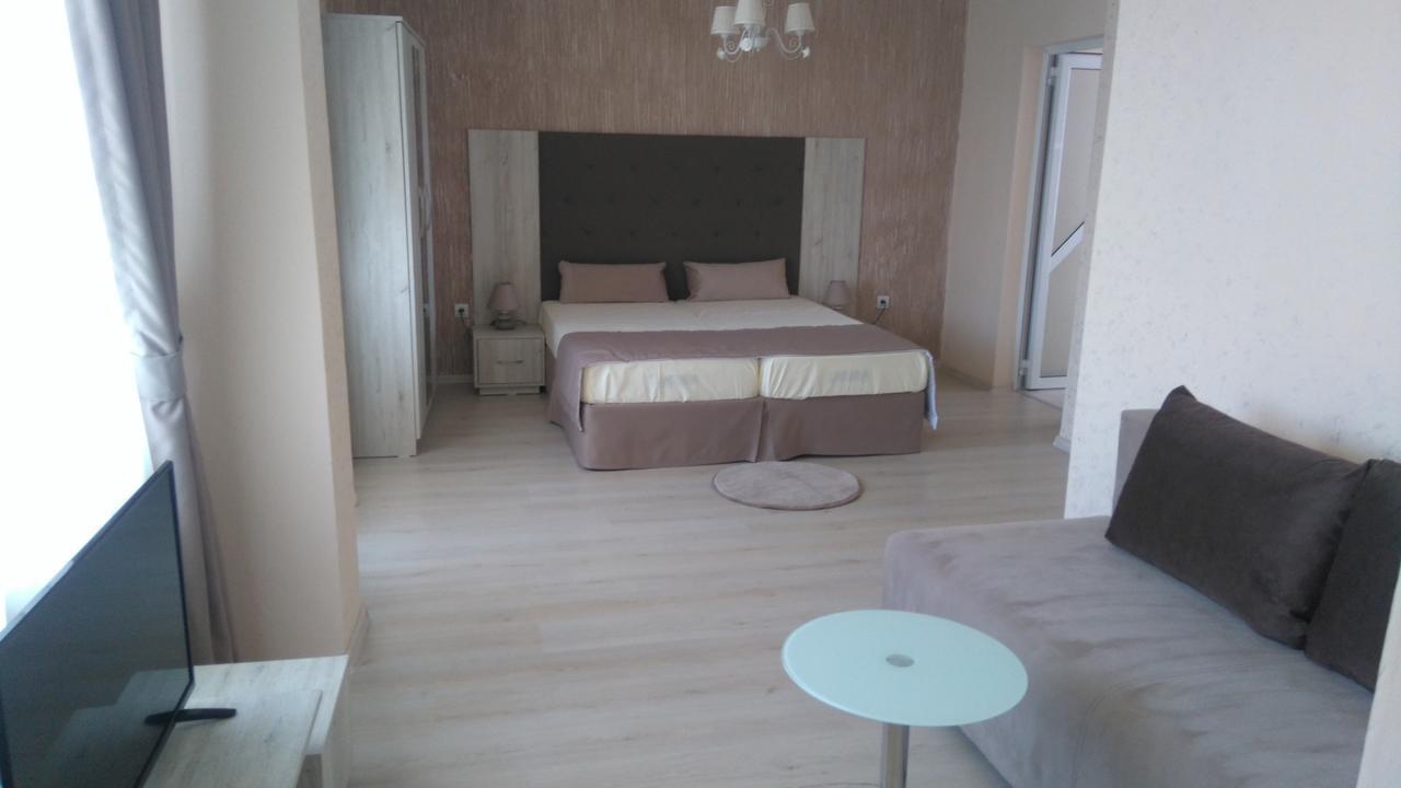 Guest House Adriya Primorsko Exterior photo